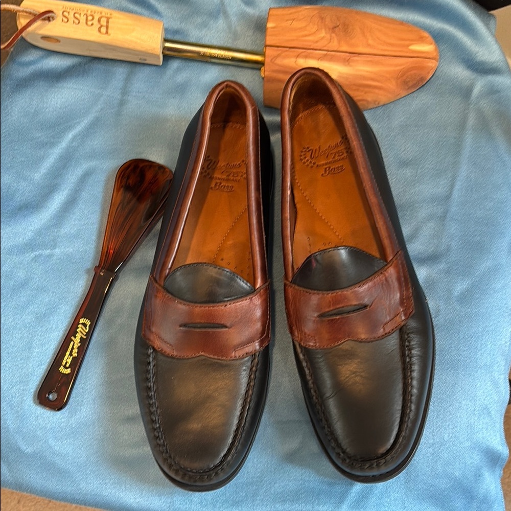Bass Men's Black and Brown Loafers